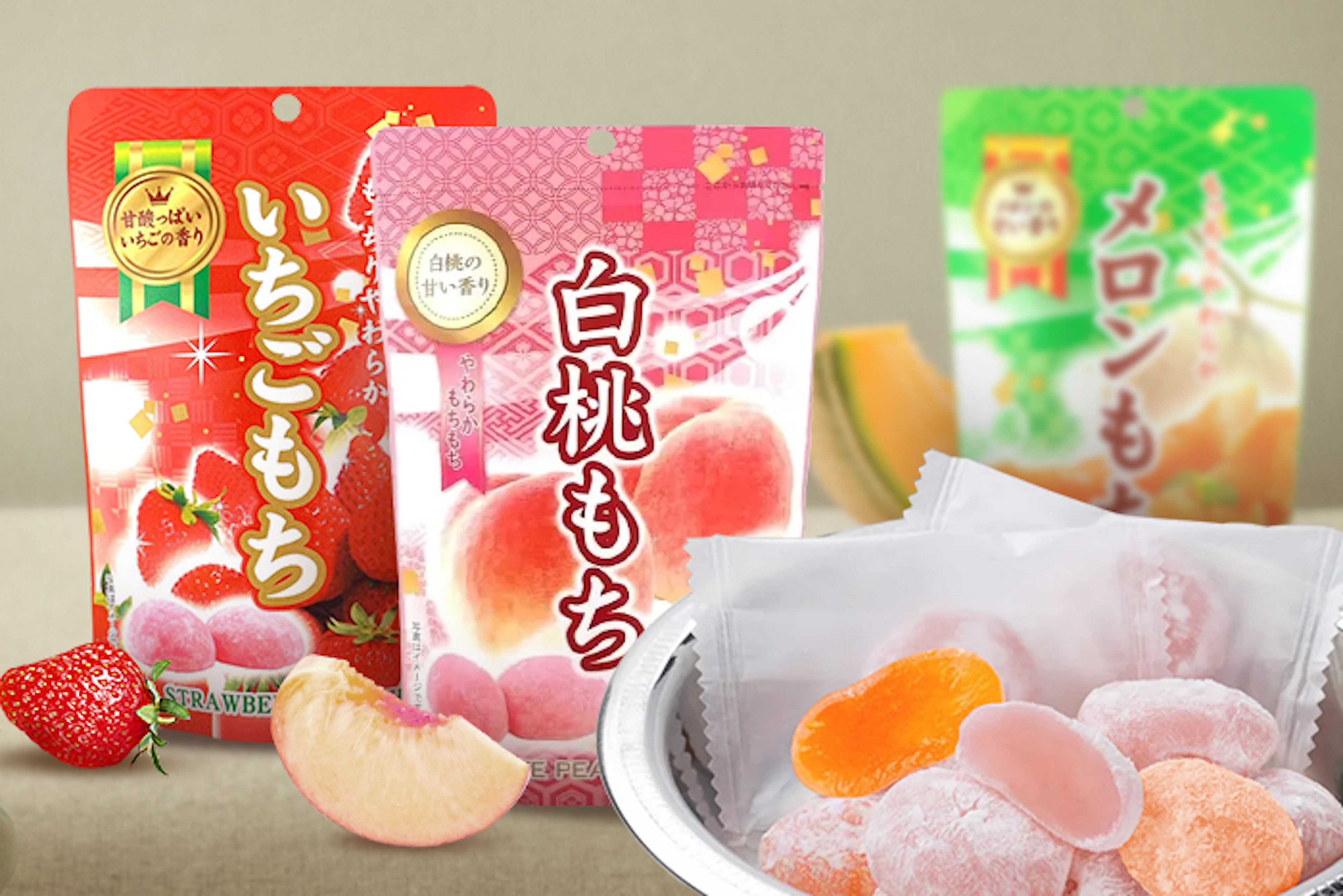 Vorderansicht der Seiki Mochi Erdbeere 130g Packung: Zeigt die bunte Verpackung mit einem Bild von saftigen Erdbeeren und den darin enthaltenen Mochi.